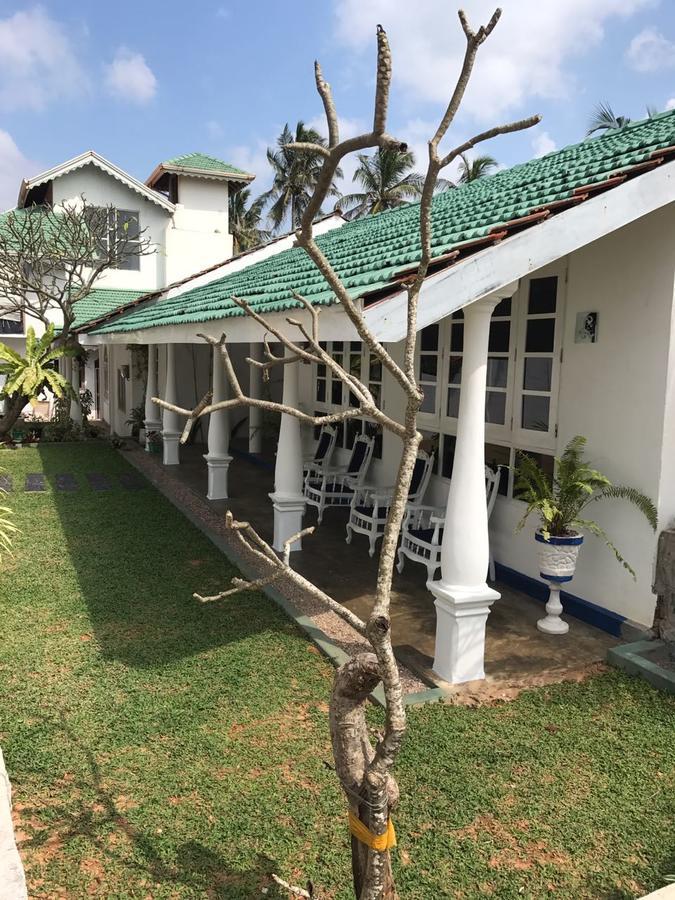 Villa Sri Beach Negombo Exterior foto